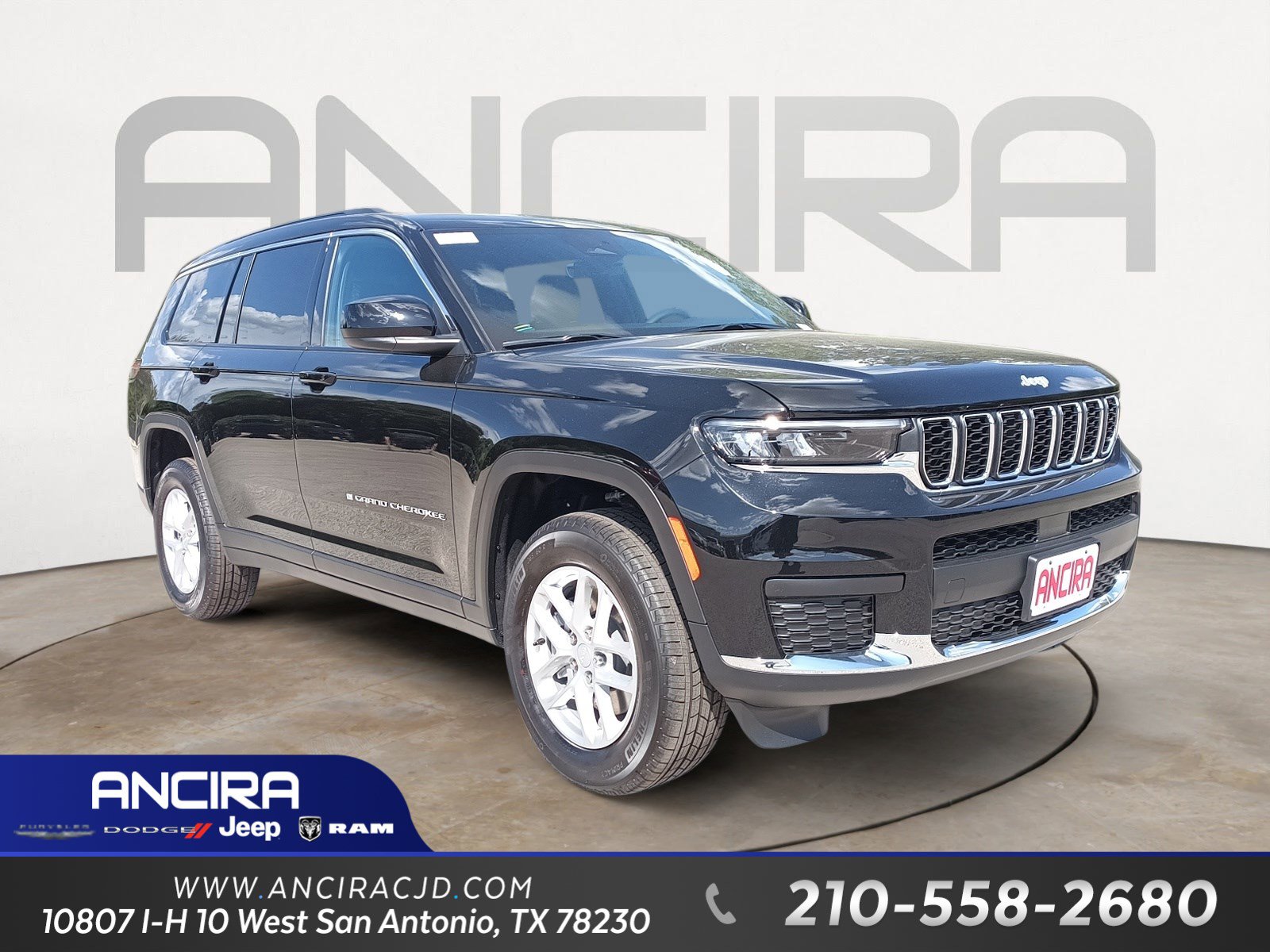 2025 Jeep Grand Cherokee L Laredo's photo