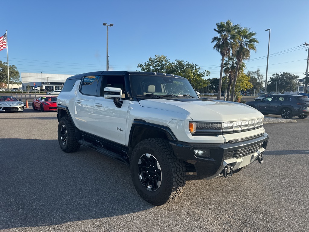 2024 GMC HUMMER EV 2X's photo