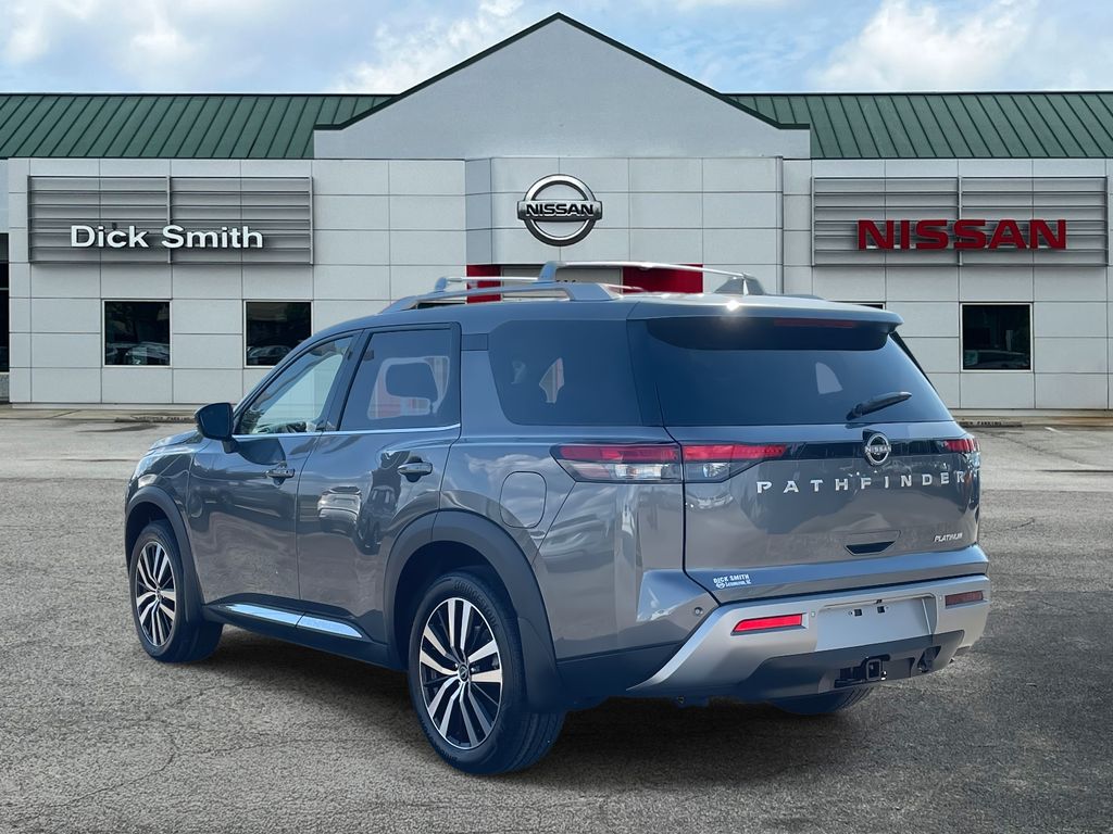 2025 Nissan Pathfinder Platinum photo 4