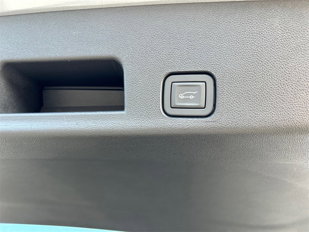 2026 GMC ACADIA - Image 34