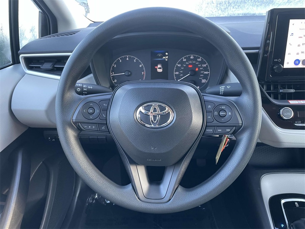 2025 Toyota Corolla LE photo 15