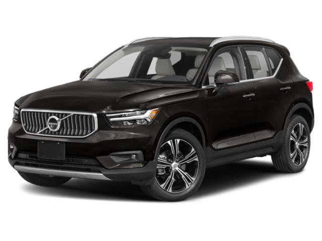 2022 Volvo XC40 Momentum's photo