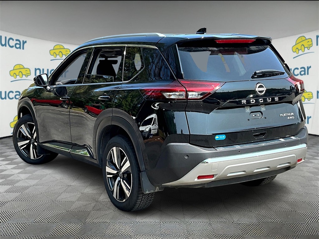 2023 Nissan Rogue Platinum photo 4
