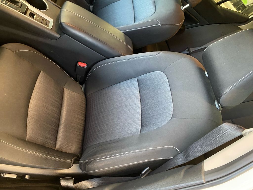 2022 Nissan Altima 2.5 SV photo 13