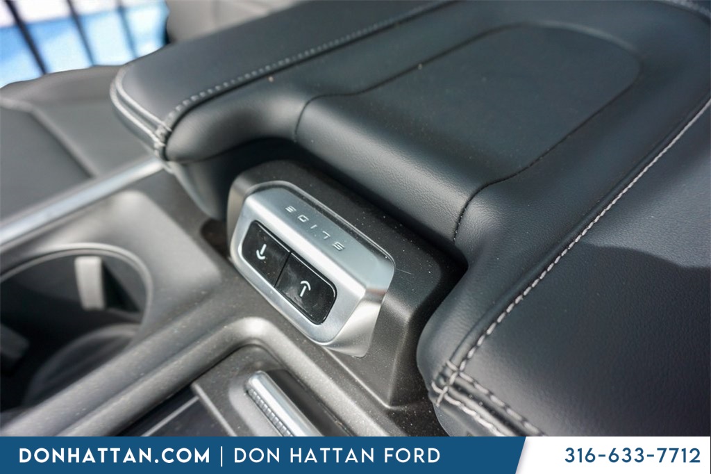 2025 Ford Expedition Platinum photo 11