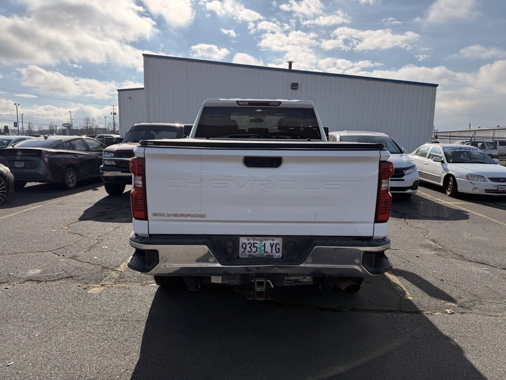 2020 Chevrolet Silverado 2500HD LT photo 3