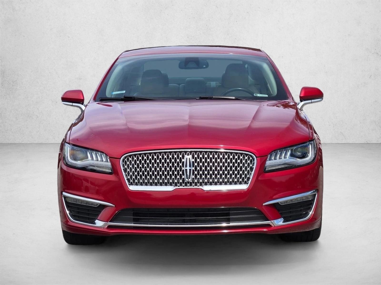 2020 Lincoln MKZ Standard photo 2