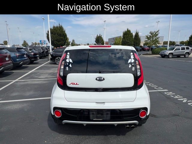 2018 Kia Soul Exclaim photo 2