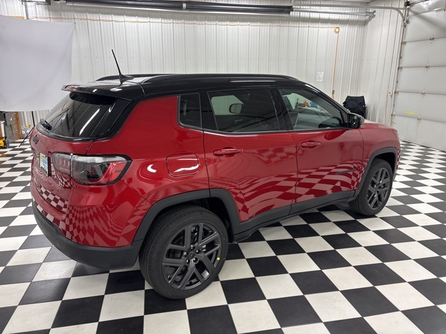 2026 Jeep Compass Limited photo 3