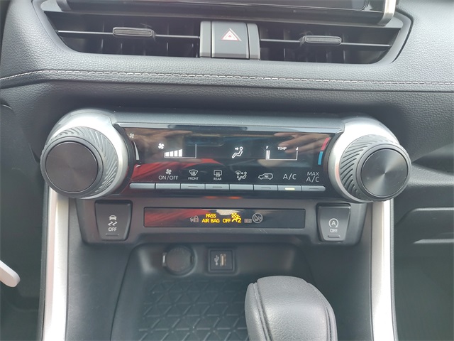2024 Toyota RAV4 LE photo 22