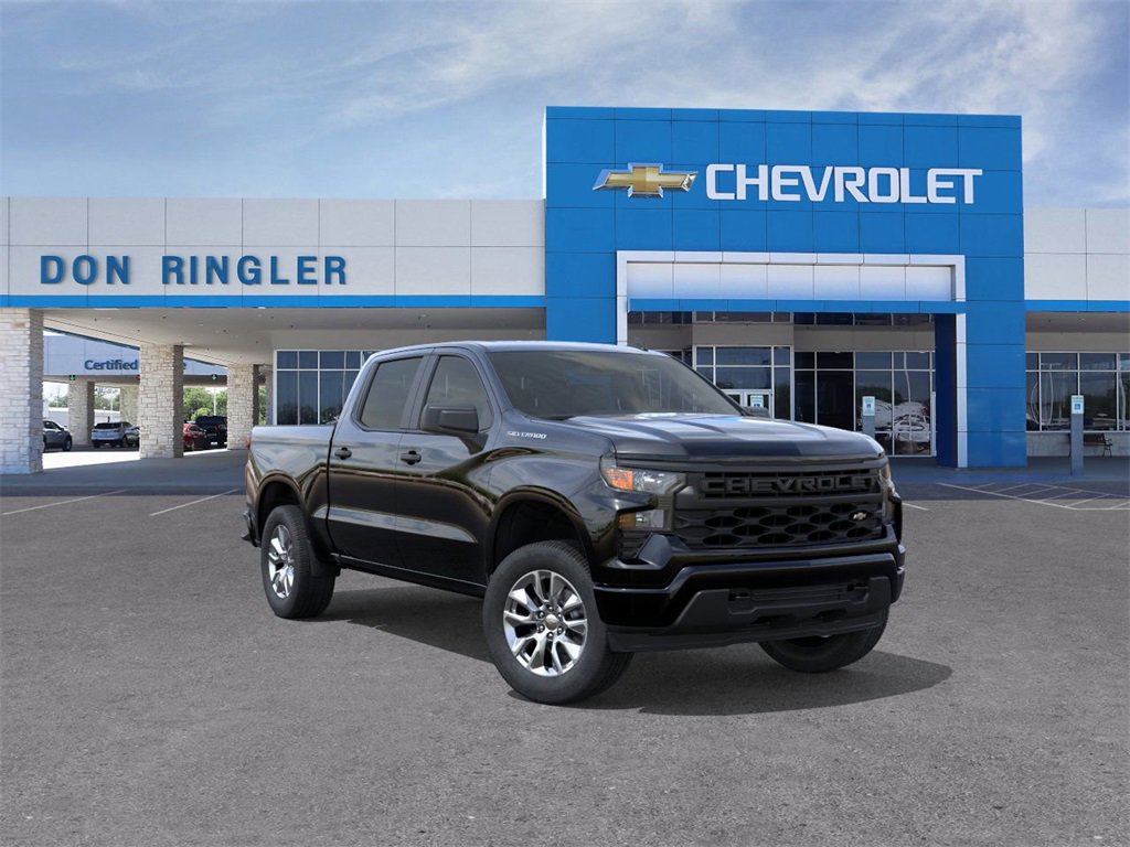 2026 Chevrolet Silverado Custom's photo