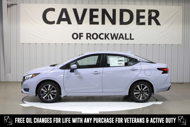 2025 Nissan Versa SV photo 4