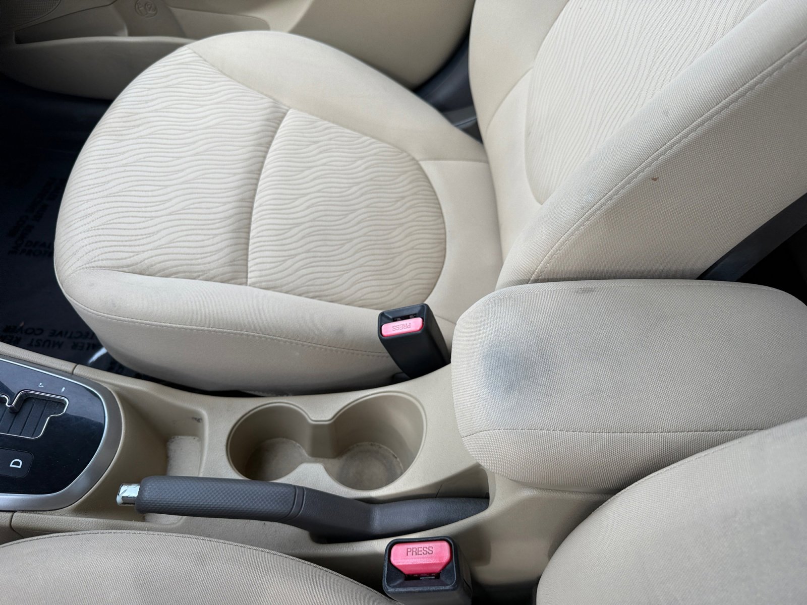 2012 Hyundai Accent GLS photo 14