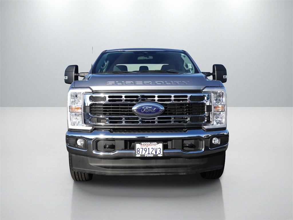 2024 Ford F-250 XLT photo 2