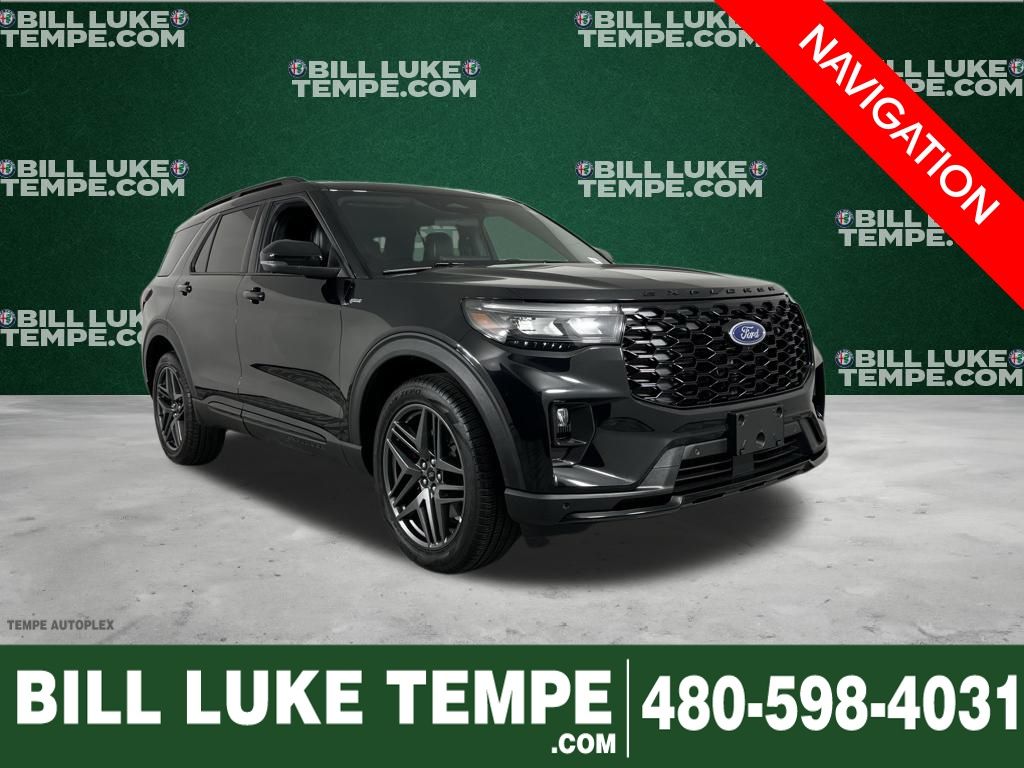 2025 Ford Explorer ST-LINE's photo
