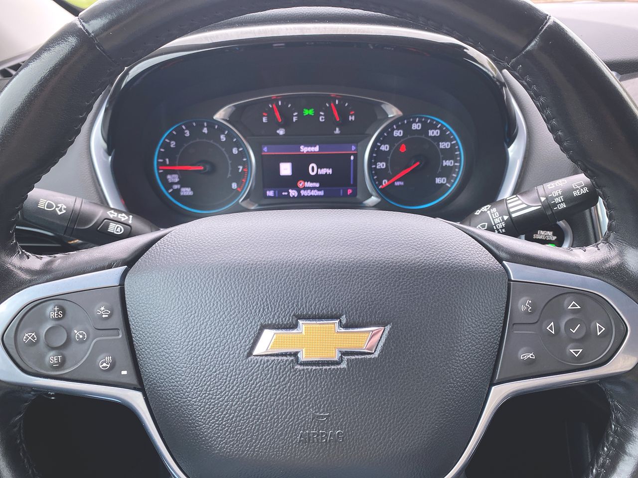 2021 Chevrolet Traverse Premier photo 2