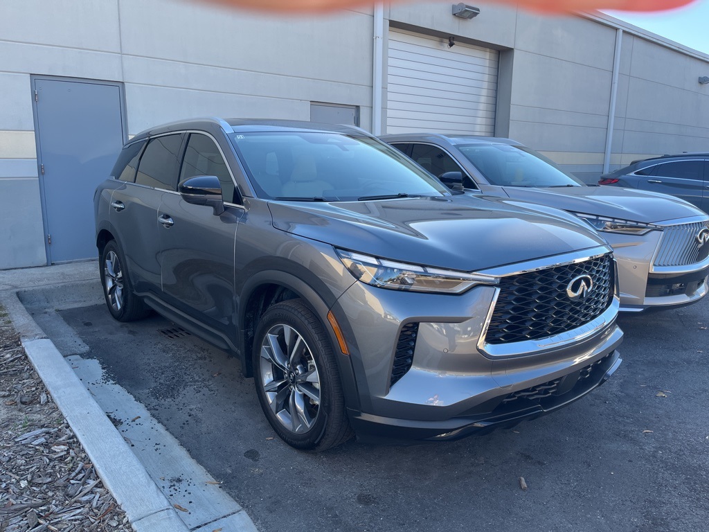 2025 Infiniti QX60 Luxe photo 4