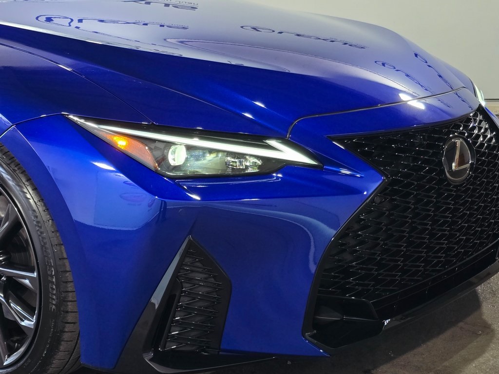 2025 Lexus IS 300 F SPORT photo 5