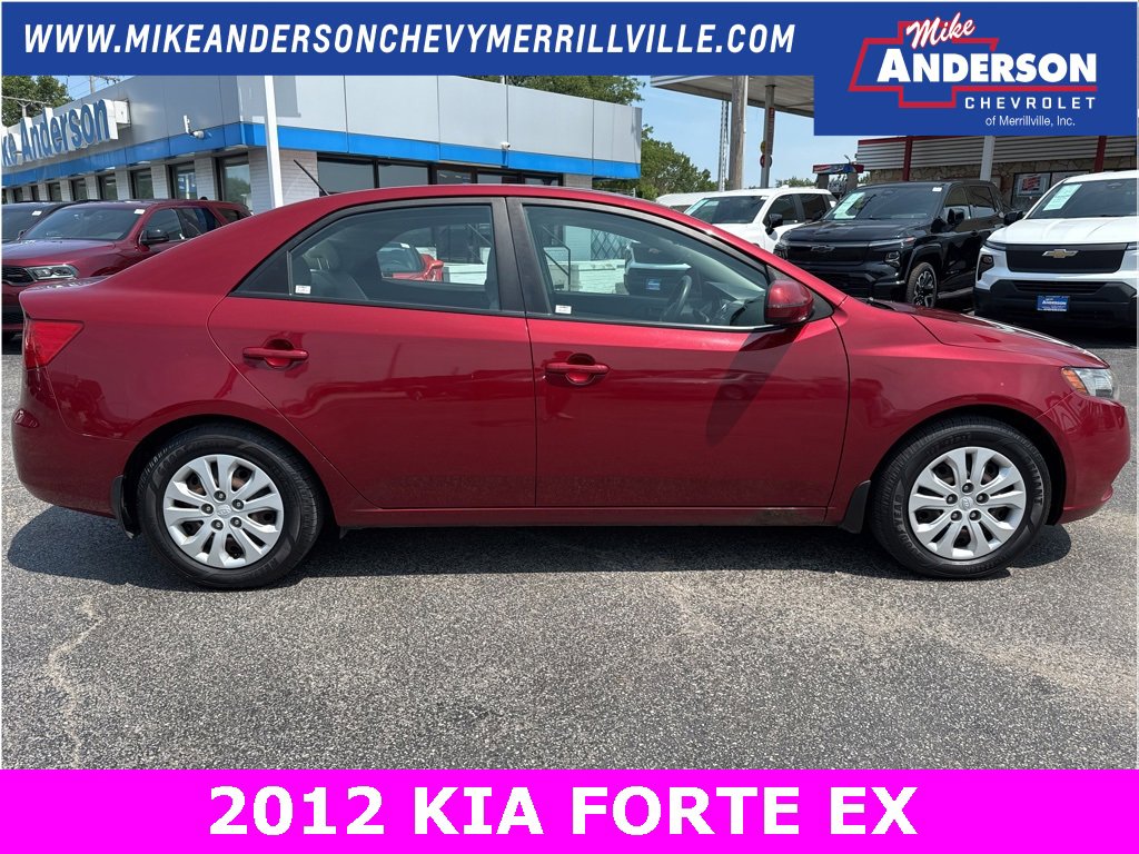 Used 2012 Kia Forte EX with VIN KNAFU4A25C5511083 for sale in Merrillville, IN
