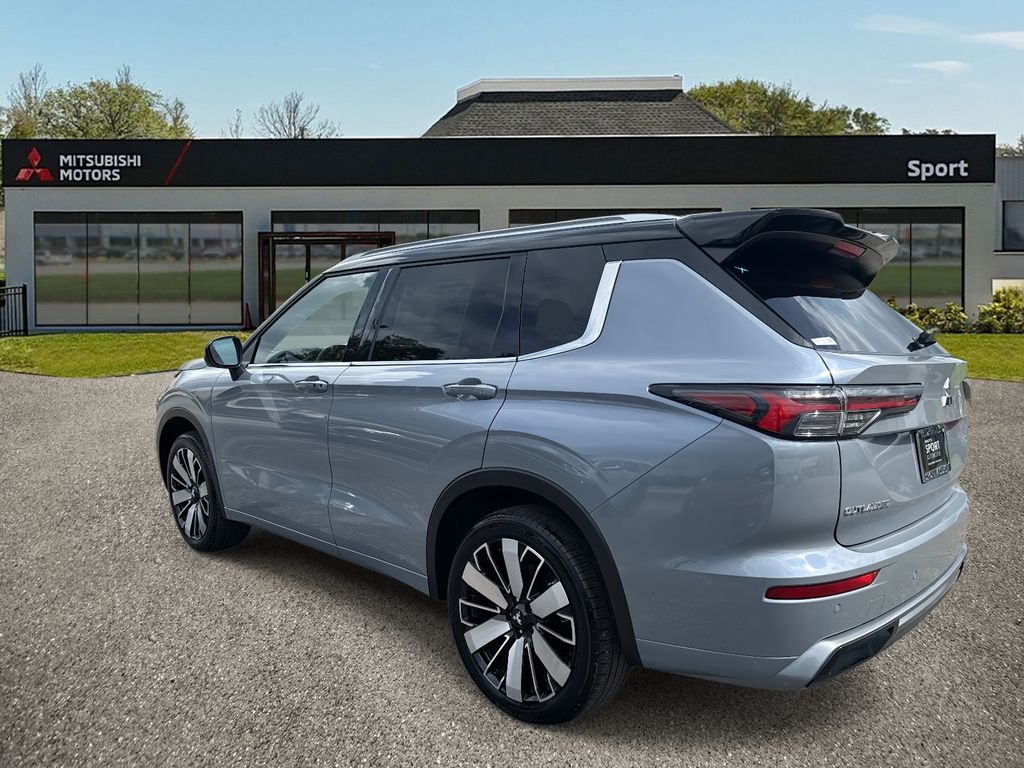 2025 Mitsubishi Outlander SEL photo 5
