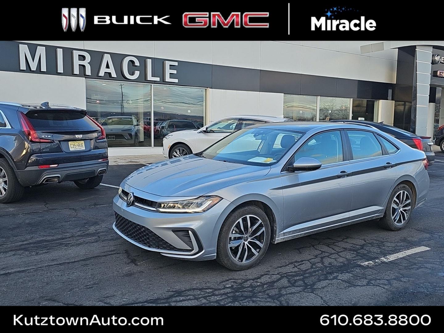 2025 Volkswagen Jetta SE's photo