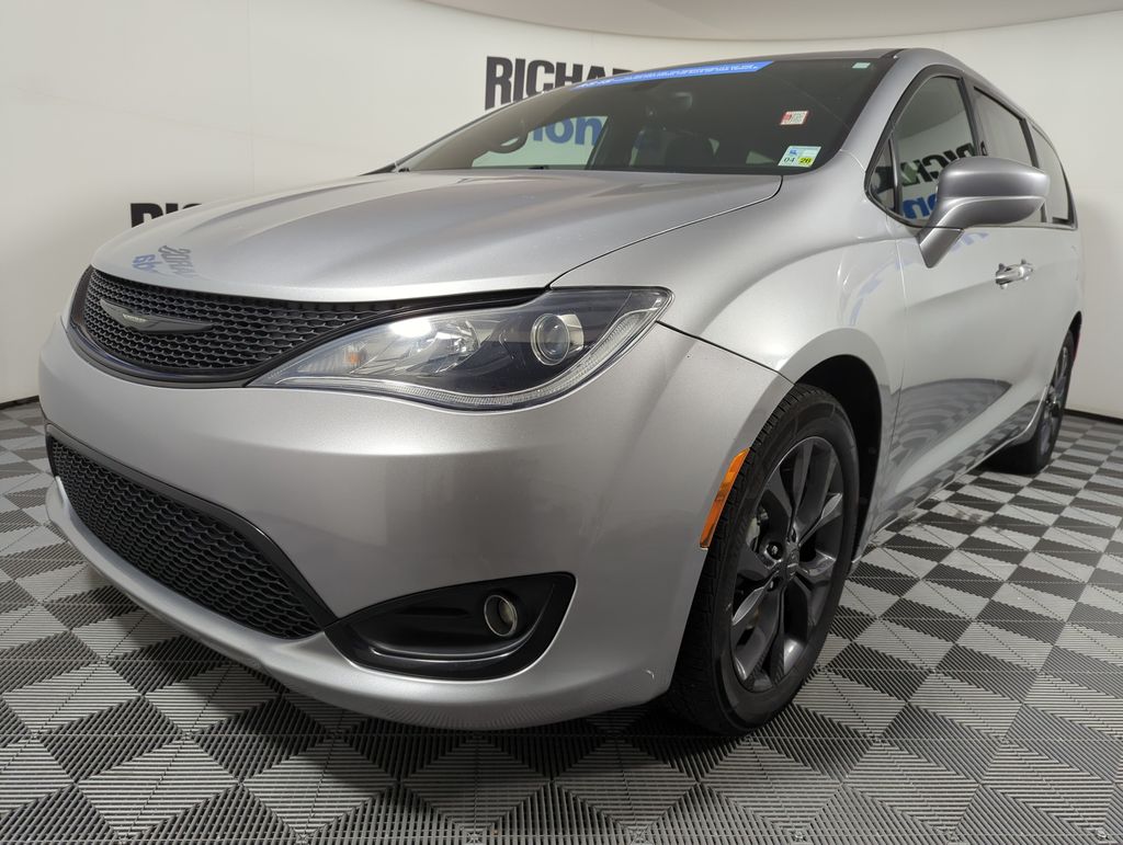 2019 Chrysler Pacifica Touring Plus