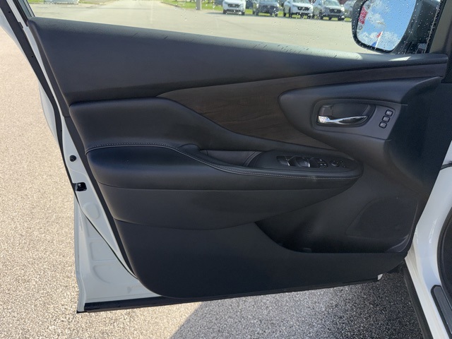 2020 Nissan Murano Platinum photo 13