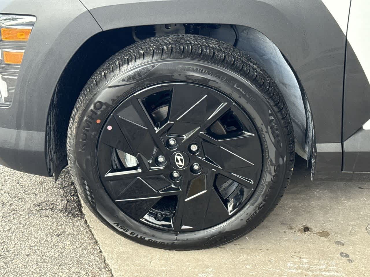 2026 Hyundai Kona SEL photo 10
