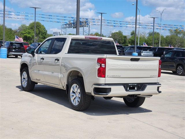 2026 Chevrolet Silverado 1500 Custom photo 3