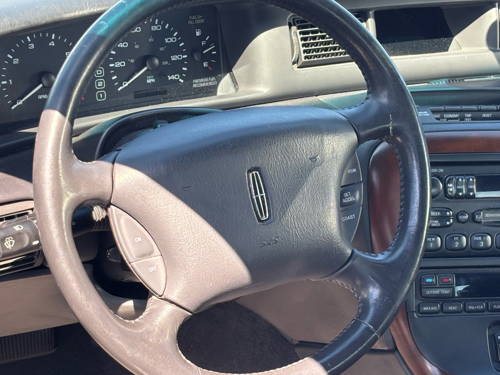 1998 Lincoln Mark Series photo 5