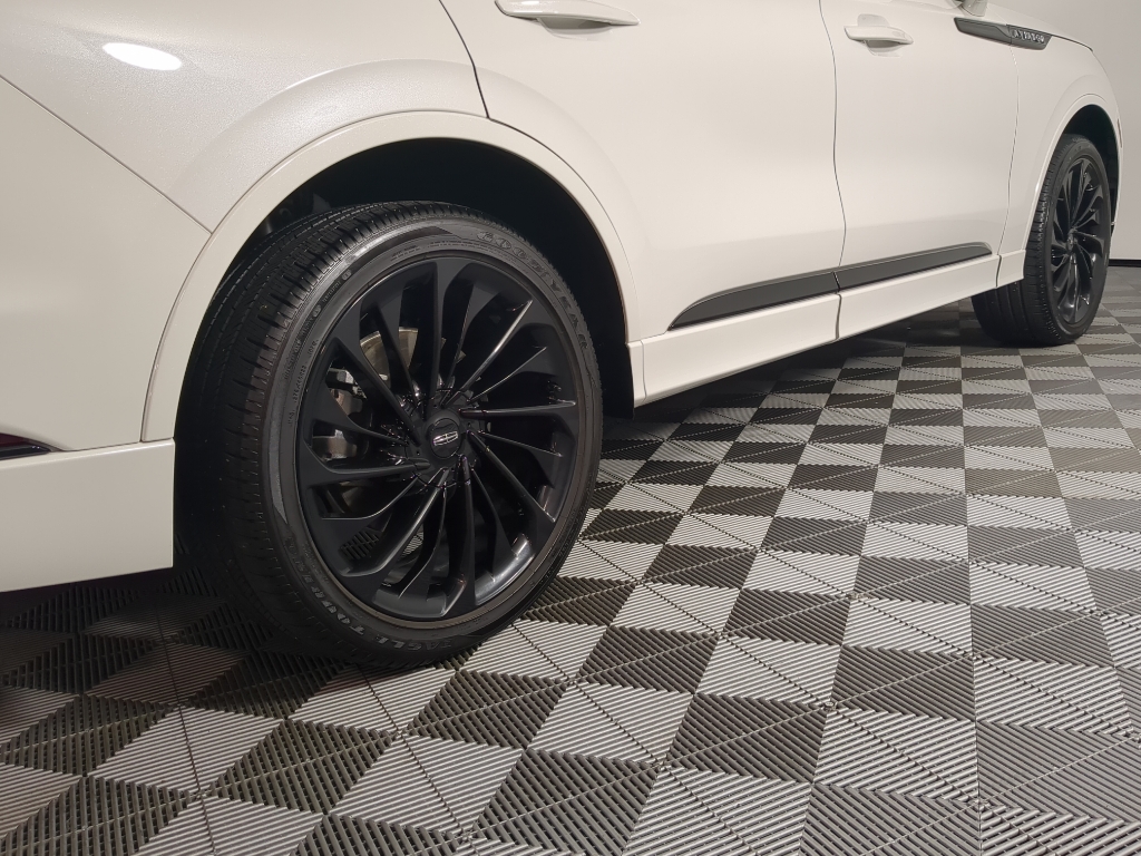 2025 Lincoln Aviator Reserve photo 4