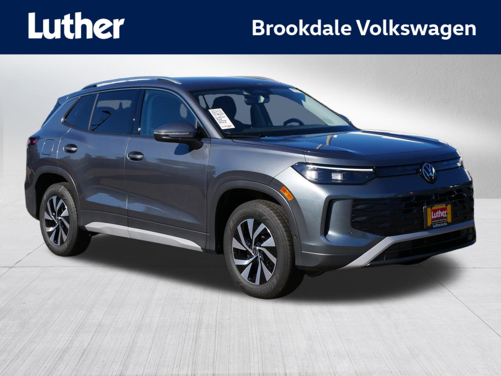 2026 Volkswagen Tiguan S's photo