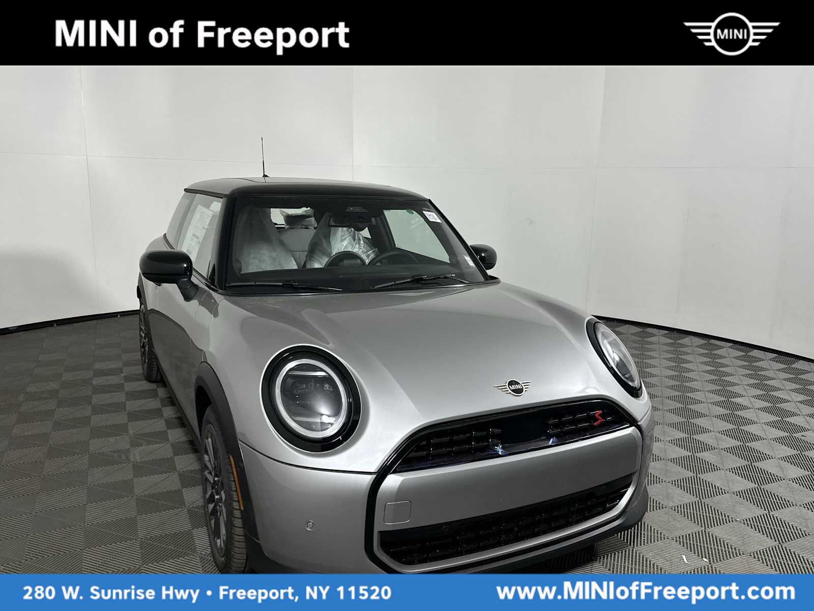 2026 MINI Hardtop 2 Door S's photo