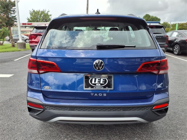 2023 Volkswagen Taos S photo 3
