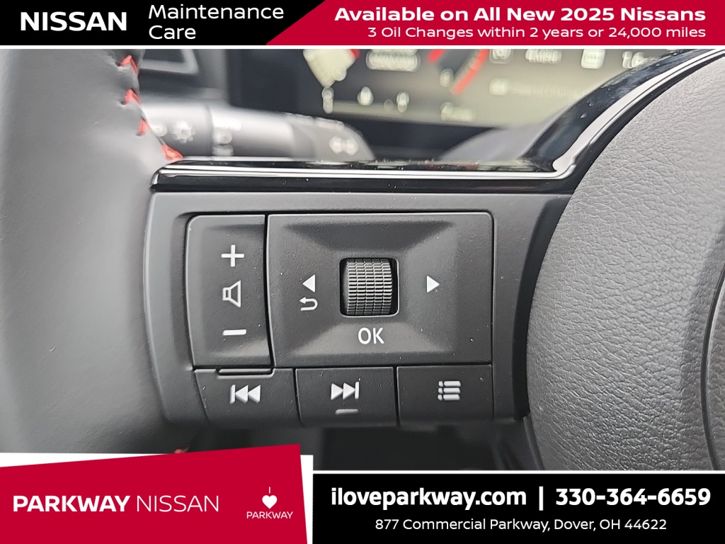 2025 Nissan Kicks SR photo 14