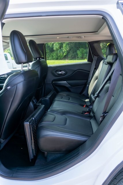 2022 Jeep Cherokee Limited photo 8