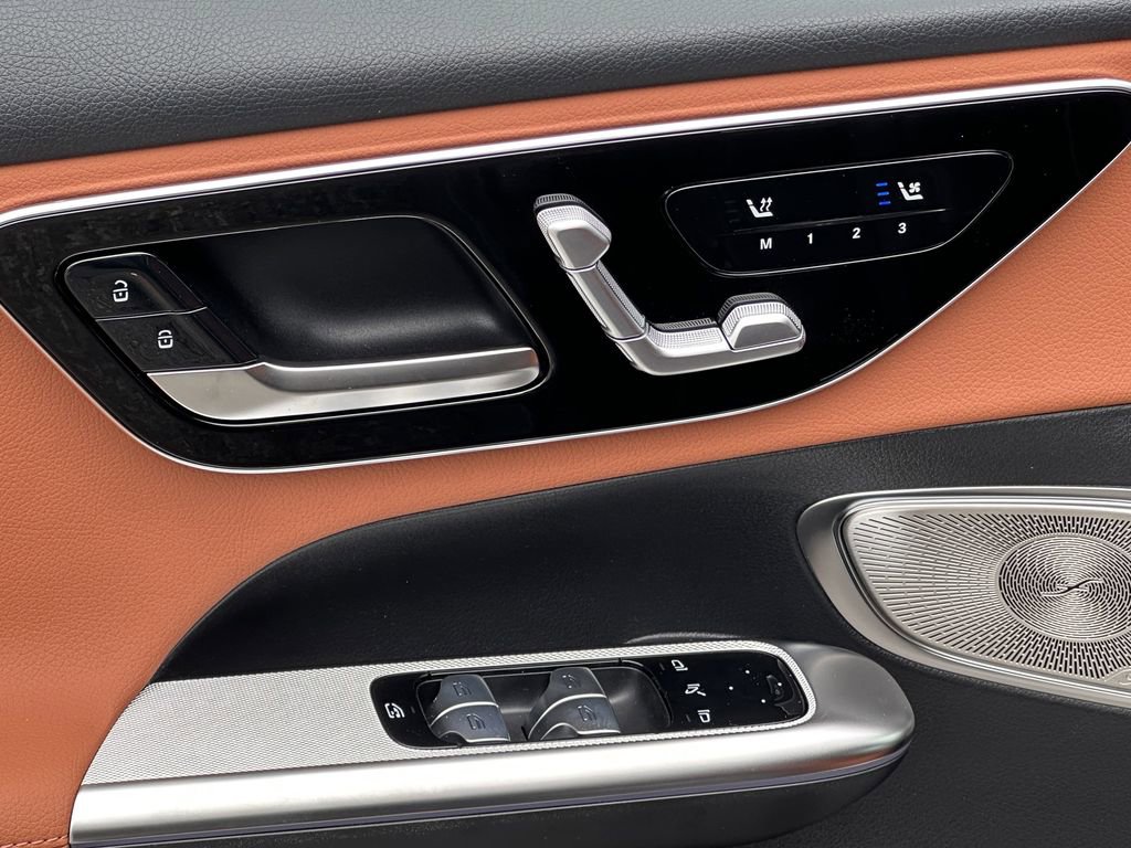 2025 Mercedes Benz GLC 350e 4MATIC photo 12