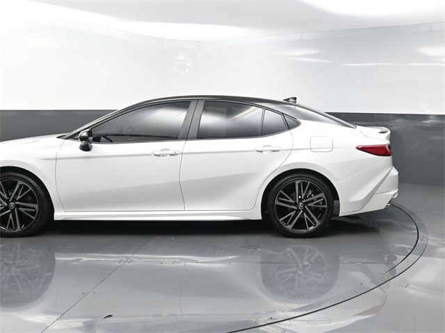 2025 Toyota Camry XSE photo 4