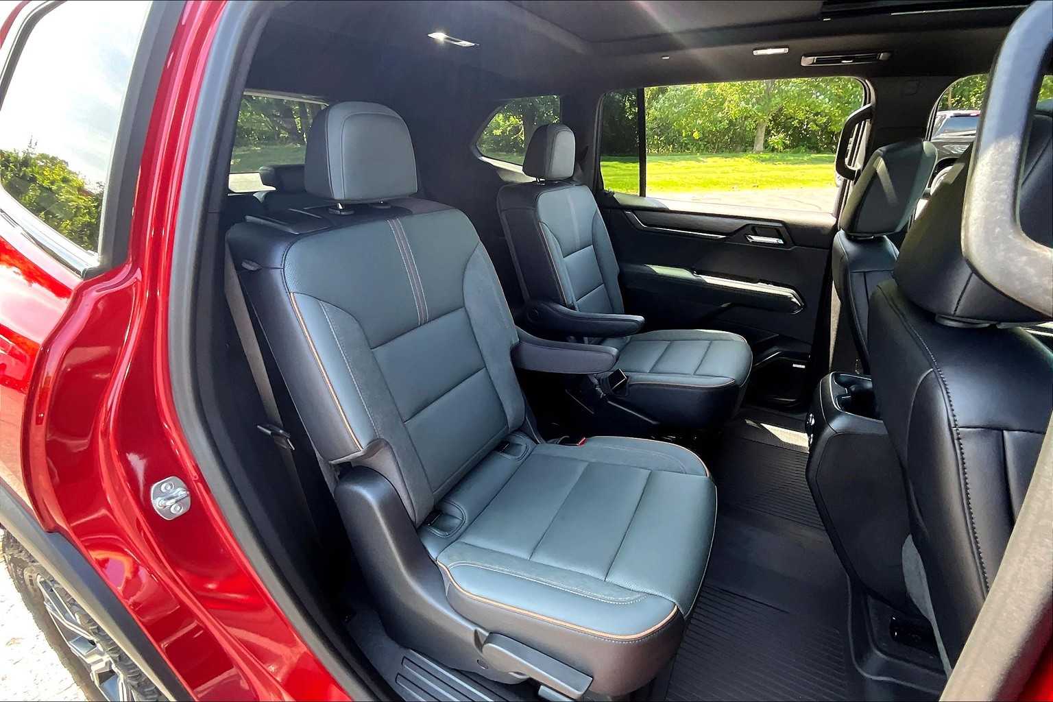 2024 Gmc Acadia AT4 photo 14