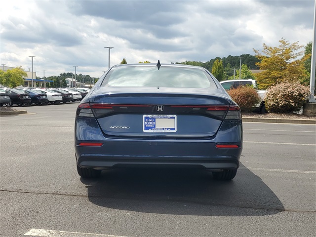 2025 Honda Accord SE photo 2