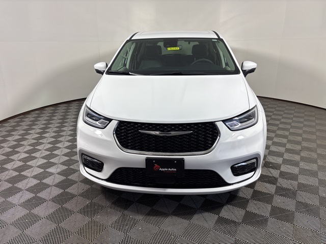 Used 2023 Chrysler Pacifica Touring L with VIN 2C4RC3BG0PR545593 for sale in Shakopee, Minnesota