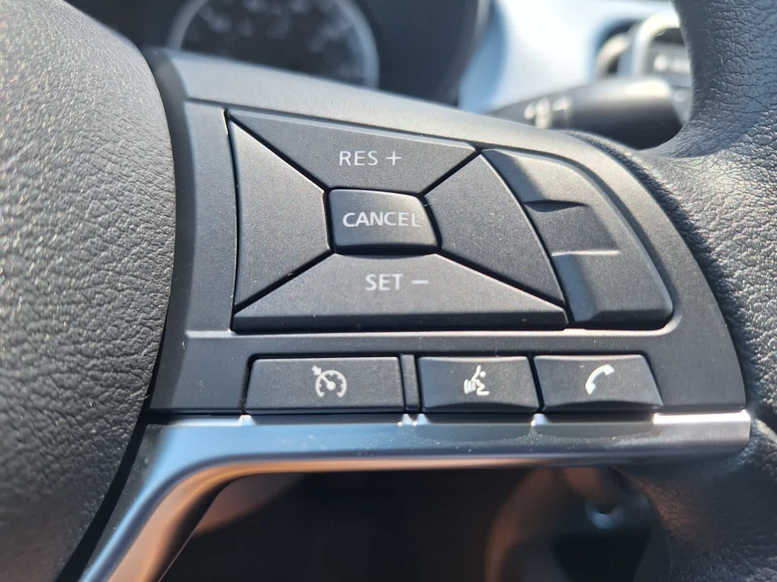 2025 Nissan Versa SV photo 13