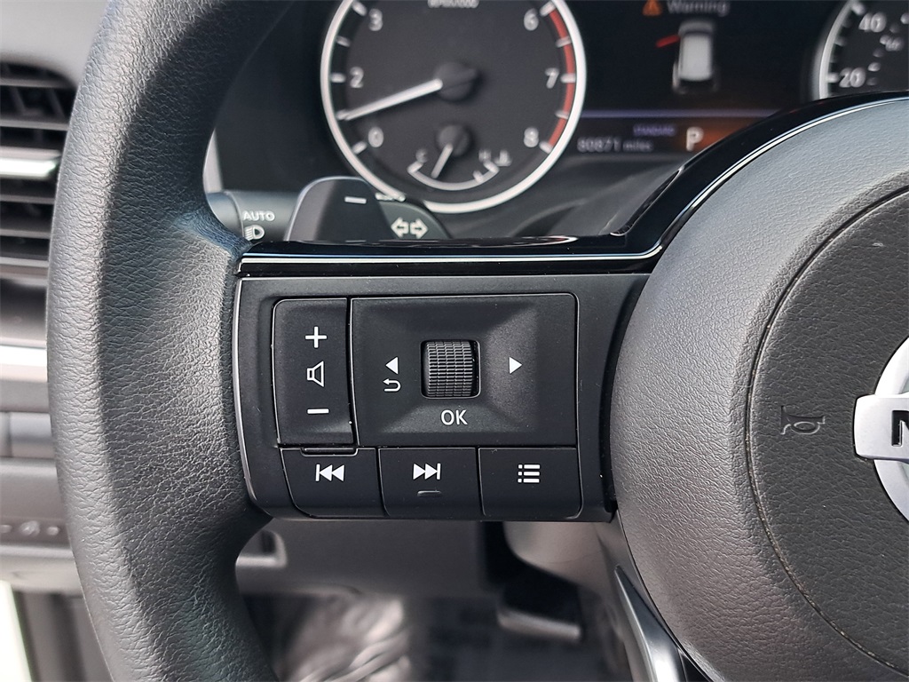 2021 Nissan Rogue SV photo 23