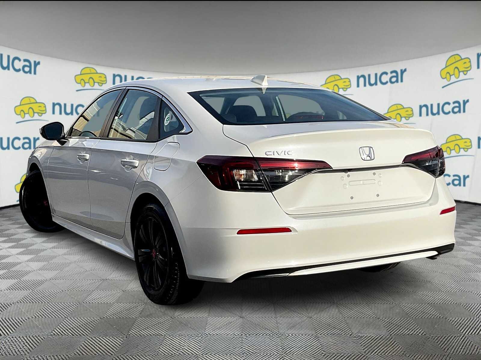 2025 Honda Civic LX photo 4