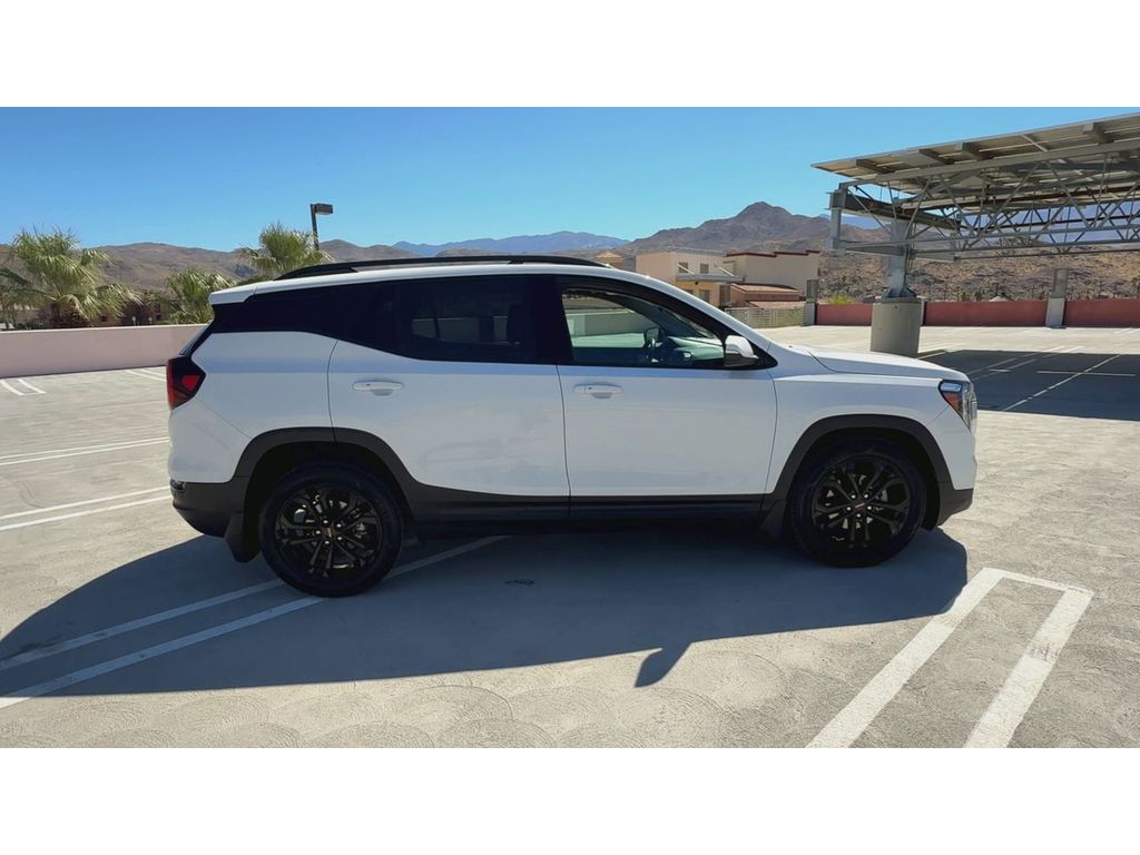 2022 Gmc Terrain SLT photo 9