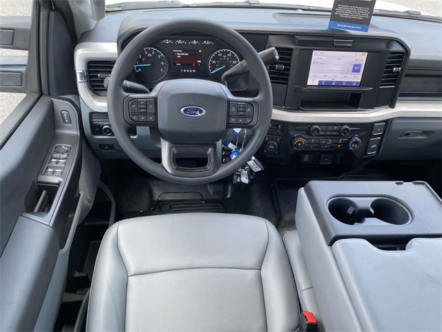 2025 Ford F-250 photo 6