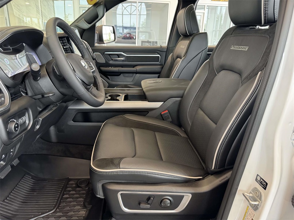 2025 Ram 1500 Laramie photo 14