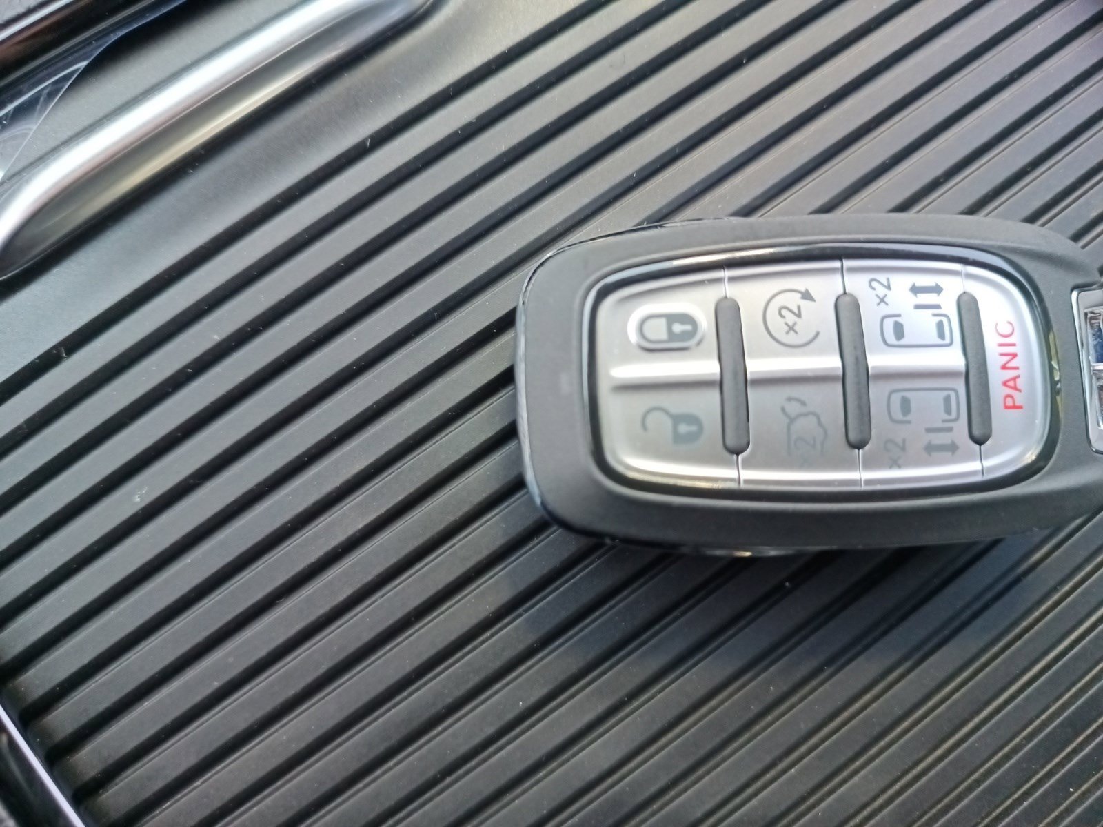 2025 Chrysler Pacifica Limited photo 26