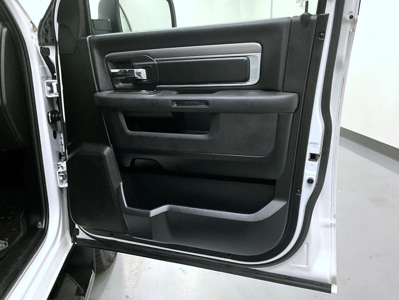 2021 Ram 1500 Classic Warlock photo 15
