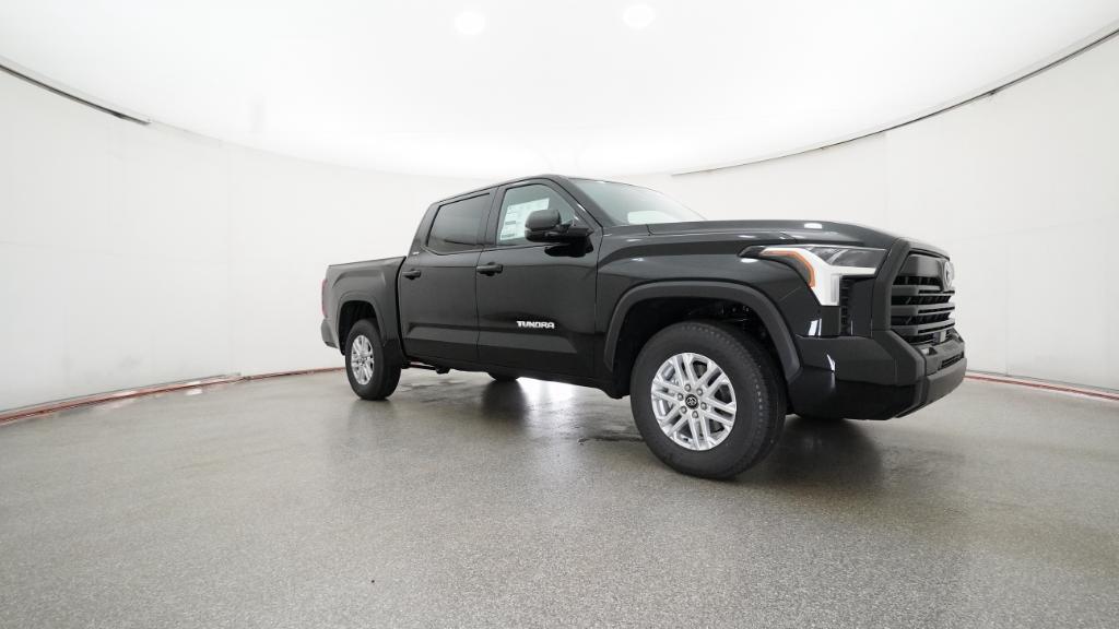 2026 Toyota Tundra SR5 CrewMax photo 30